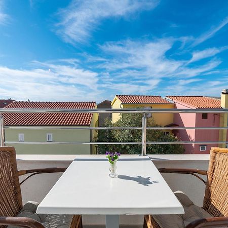 Bilin San Appartement Baška Voda Kamer foto