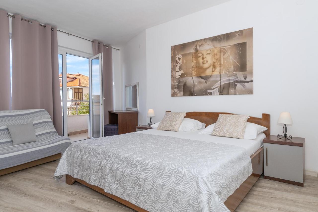 Bilin San Appartement Baška Voda Buitenkant foto