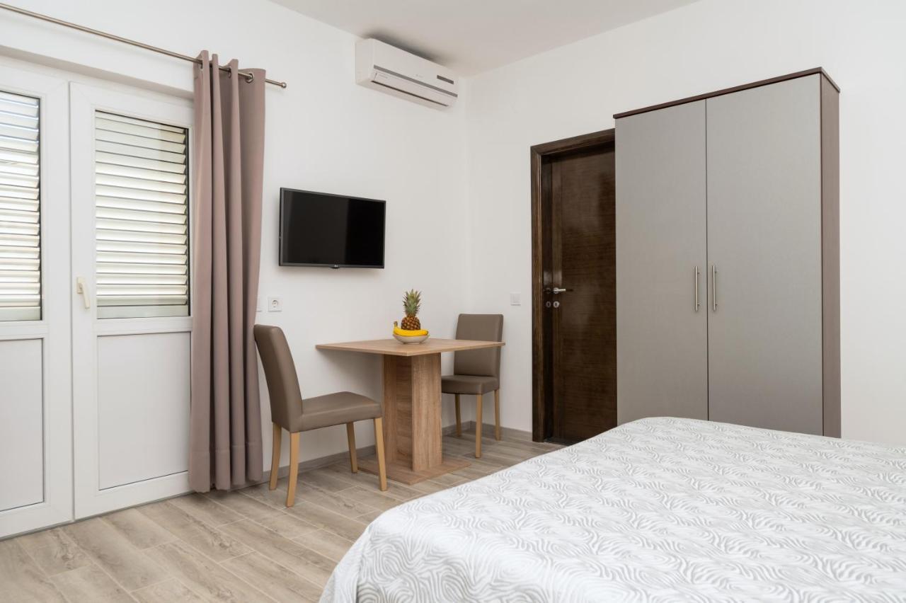 Bilin San Appartement Baška Voda Buitenkant foto