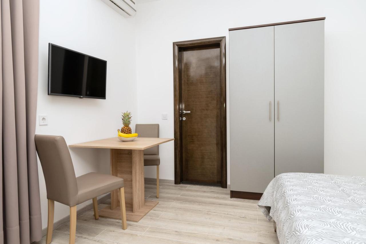 Bilin San Appartement Baška Voda Buitenkant foto