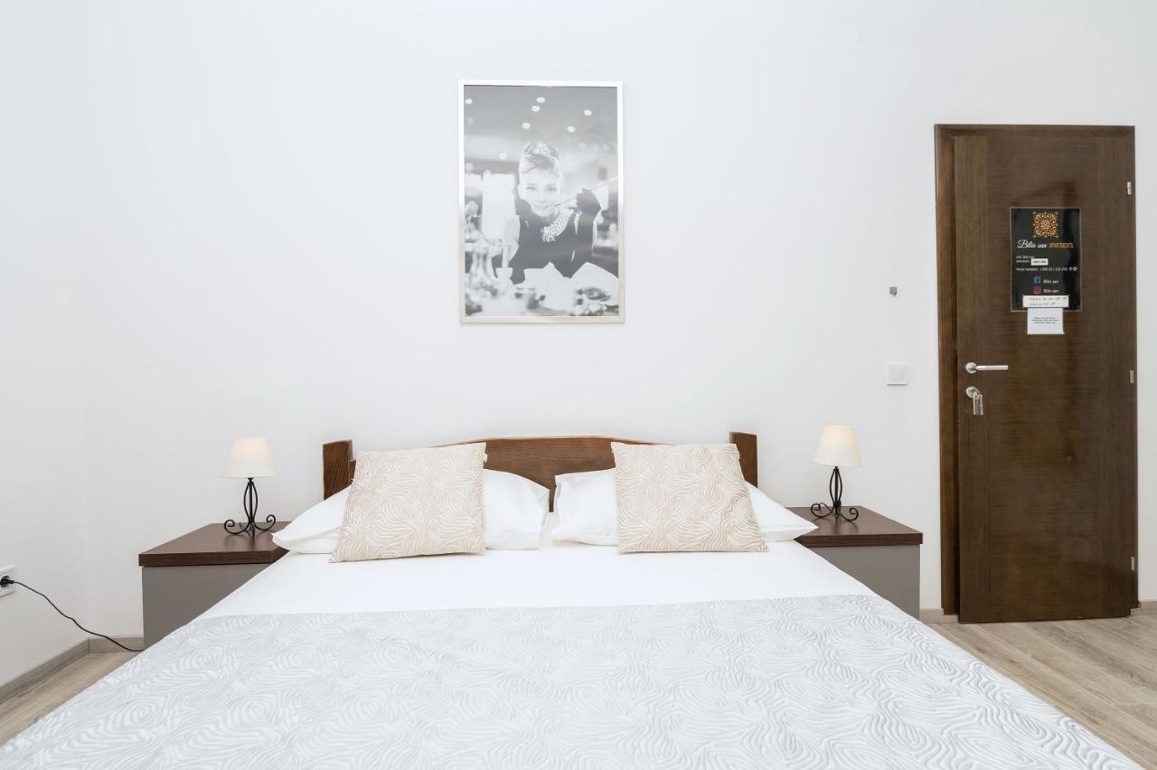Bilin San Appartement Baška Voda Kamer foto