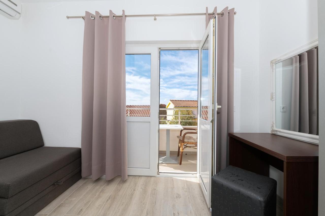 Bilin San Appartement Baška Voda Buitenkant foto