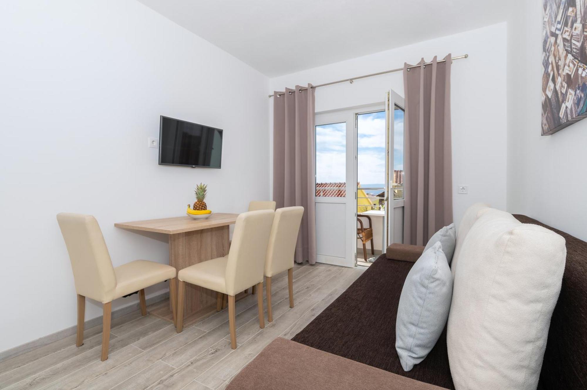 Bilin San Appartement Baška Voda Kamer foto