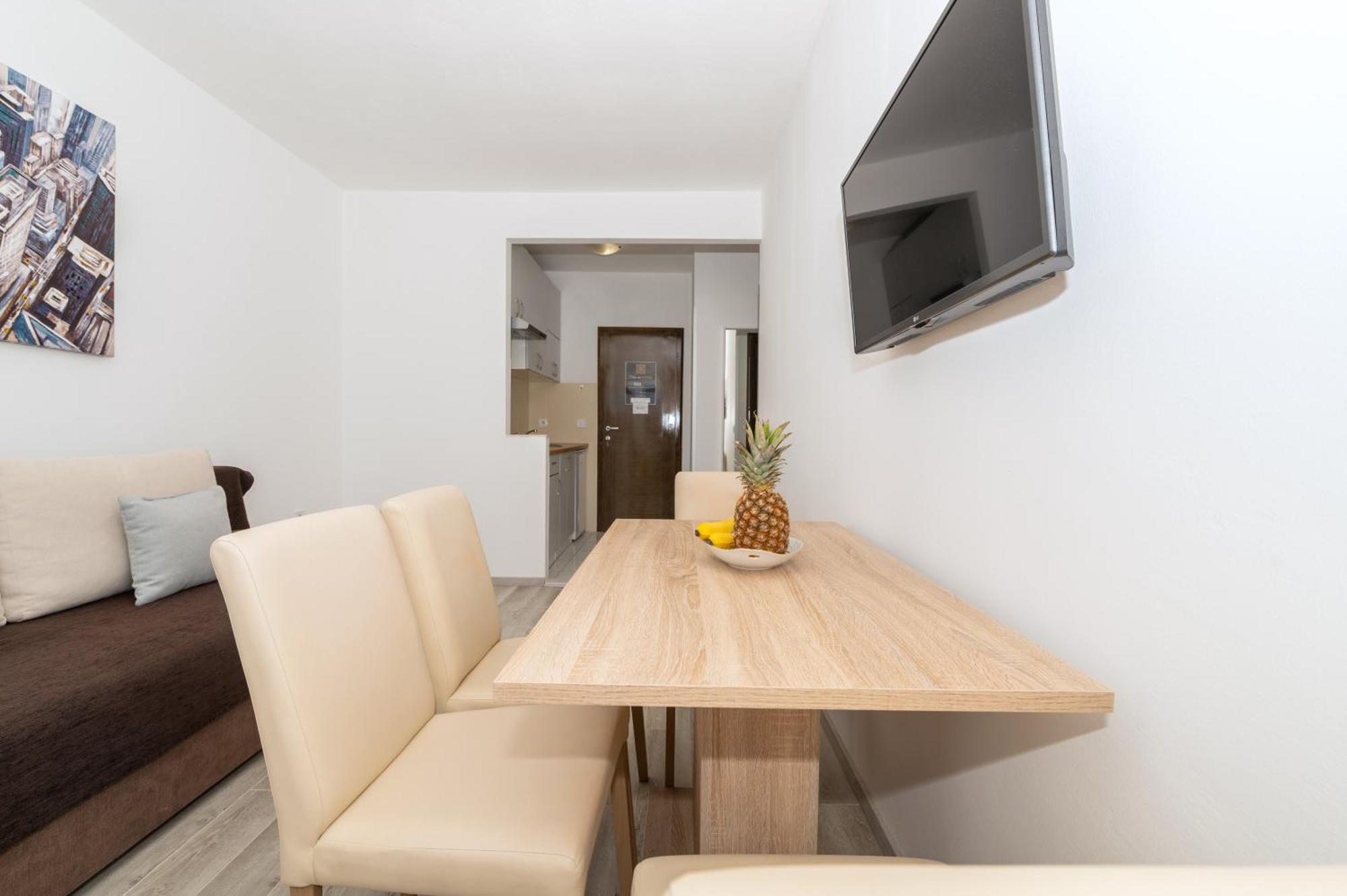 Bilin San Appartement Baška Voda Kamer foto