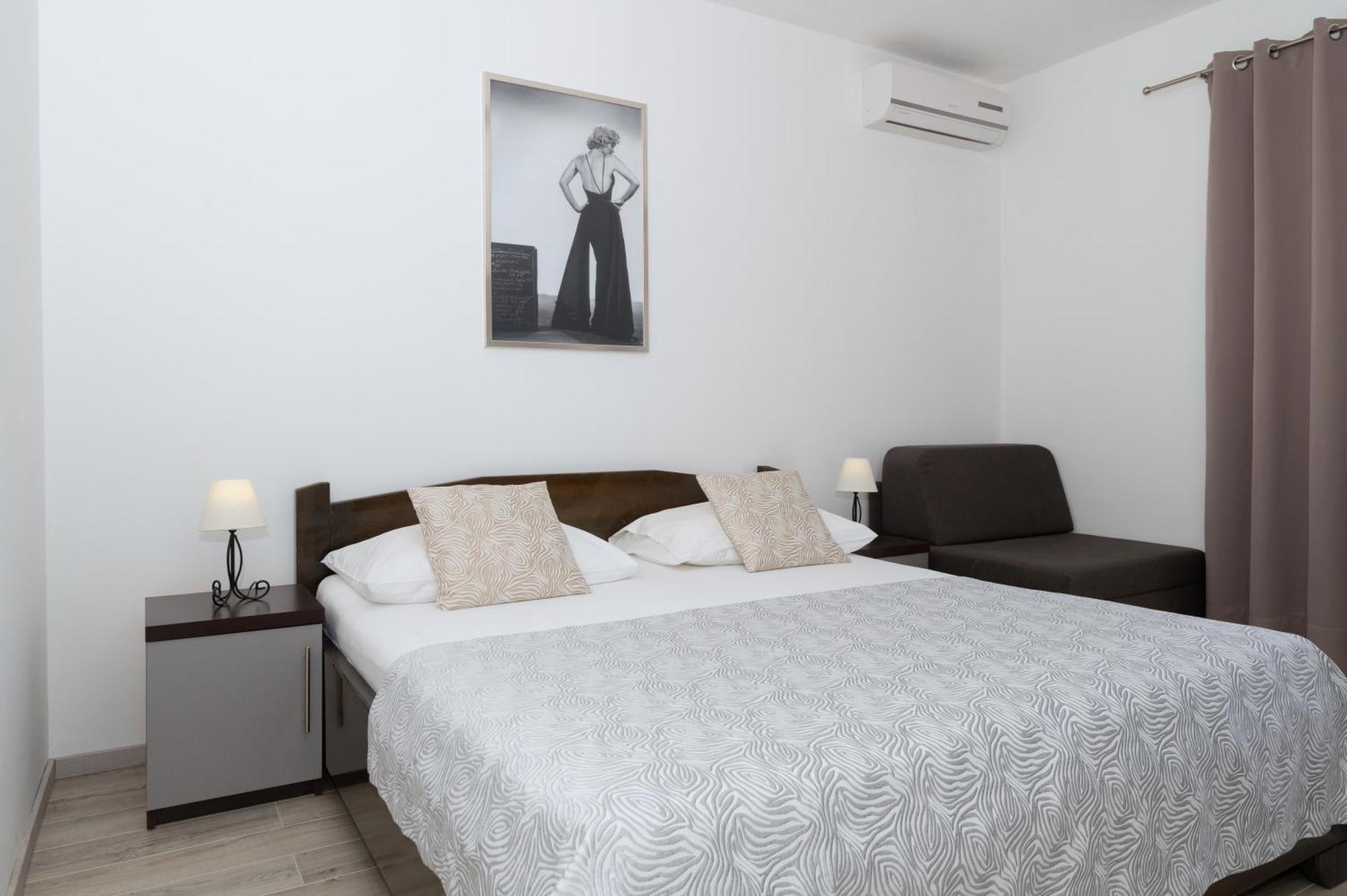 Bilin San Appartement Baška Voda Kamer foto