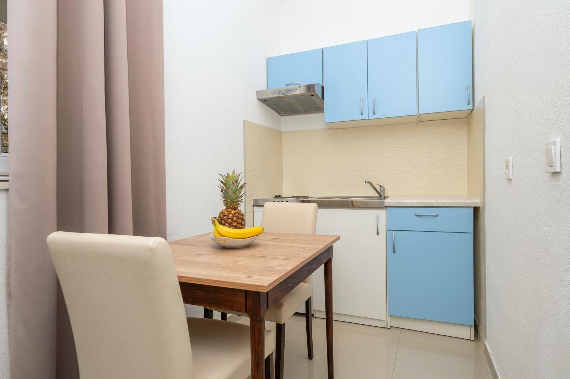 Bilin San Appartement Baška Voda Kamer foto