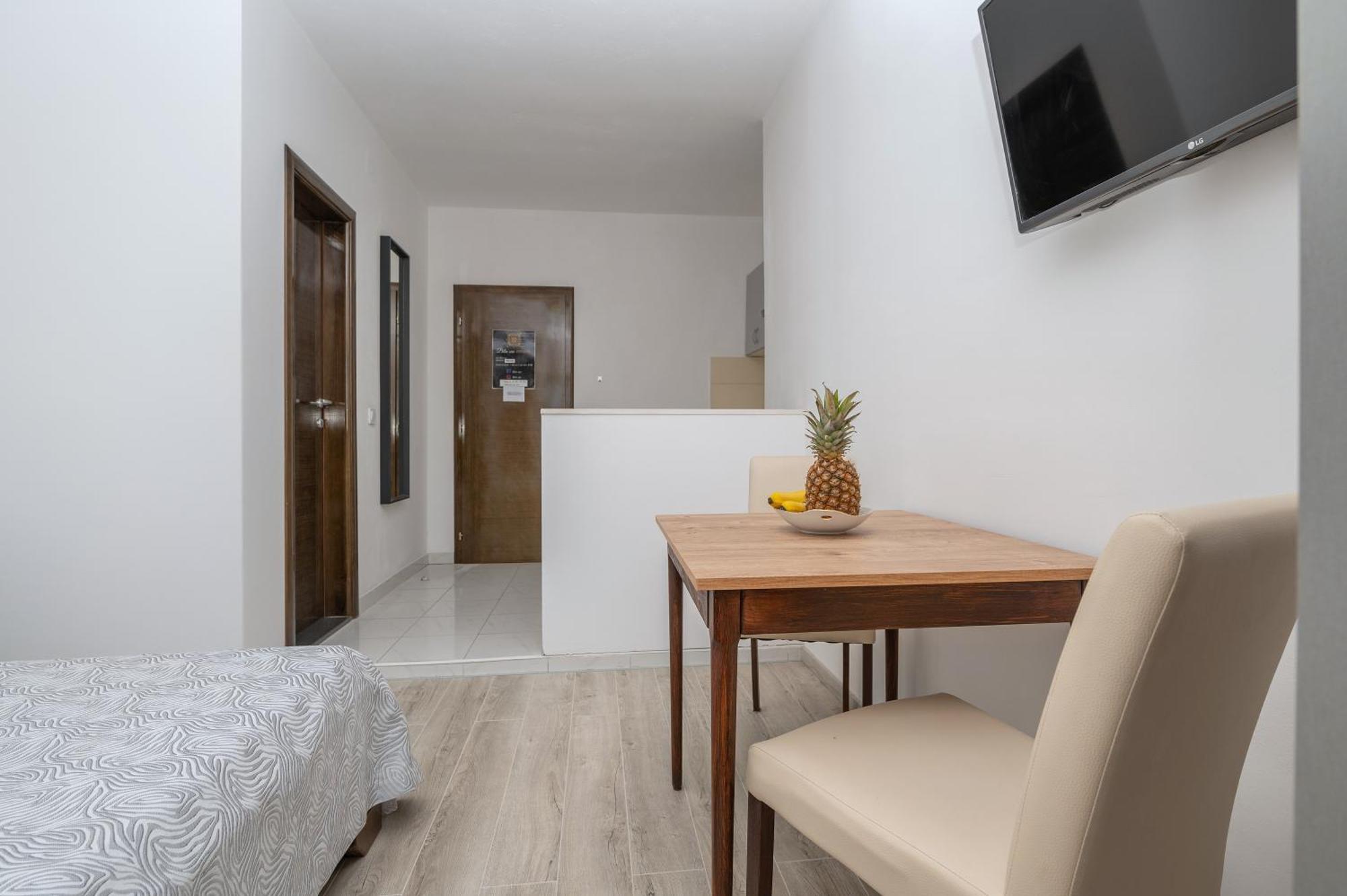 Bilin San Appartement Baška Voda Kamer foto