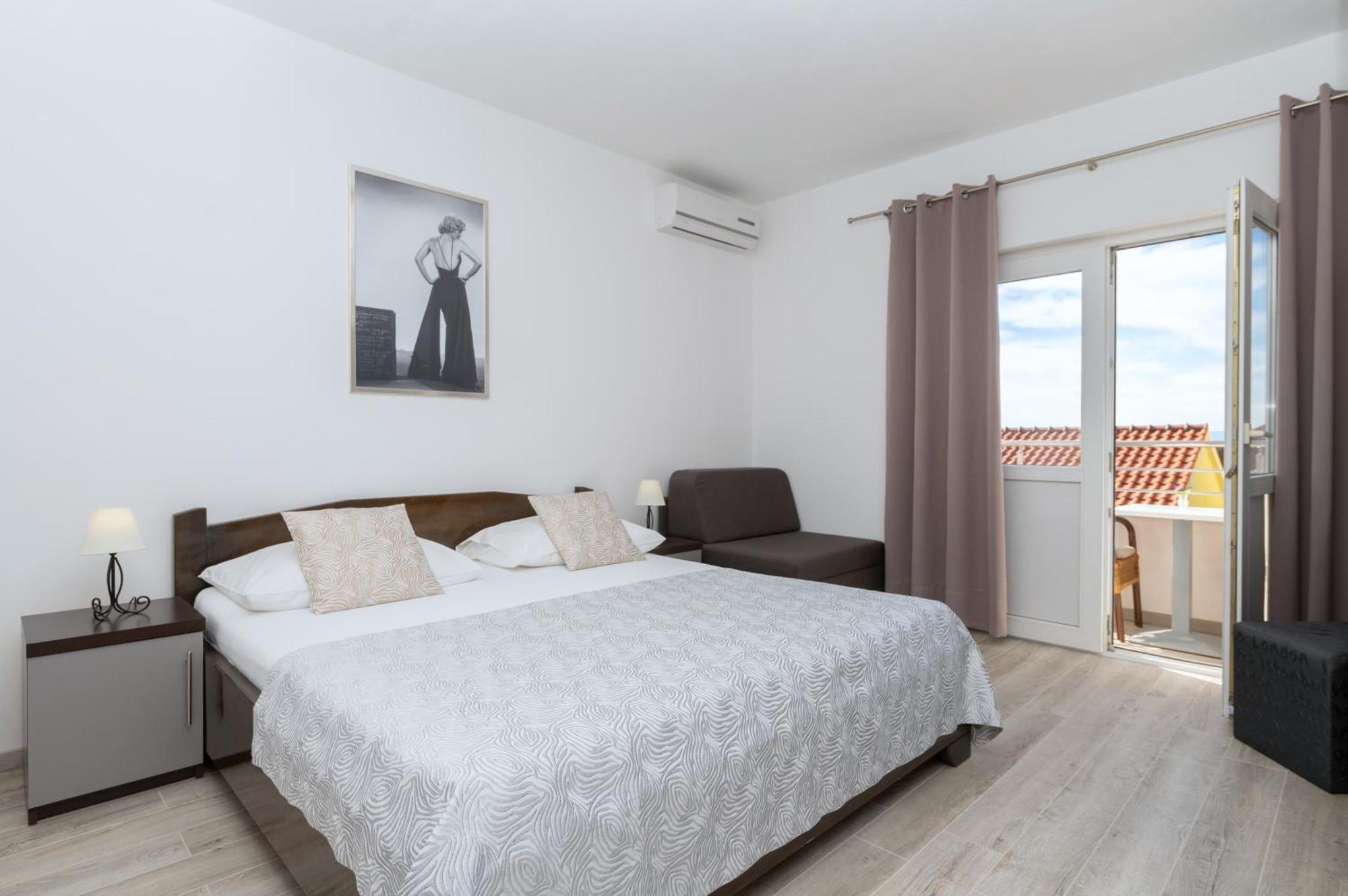 Bilin San Appartement Baška Voda Kamer foto
